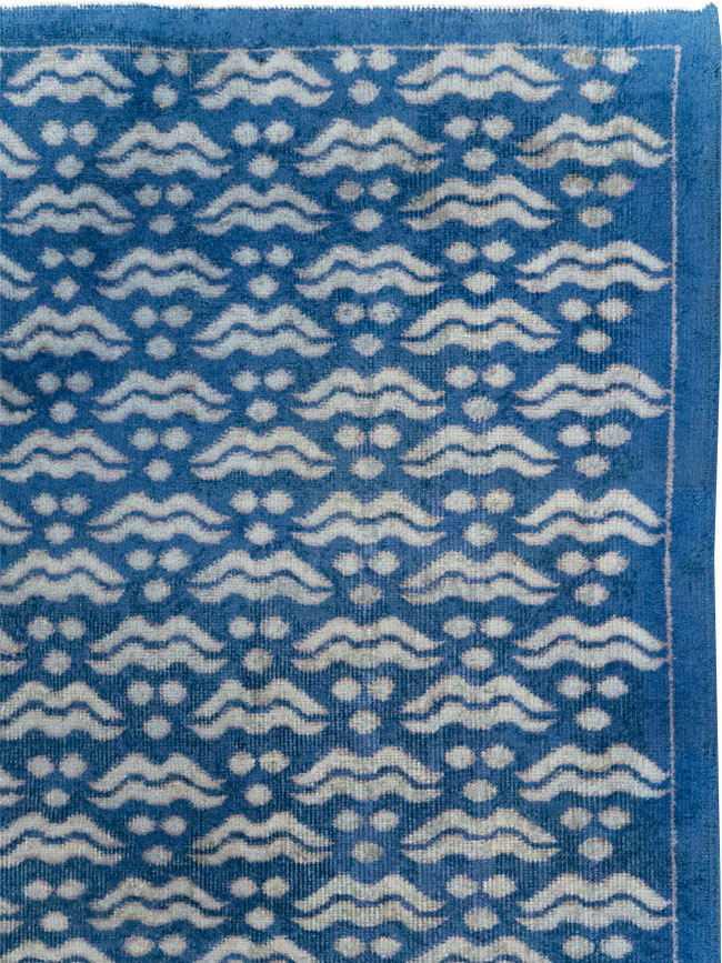 Vintage Turkish Anatolian Small Room Size Carpet, No.30221 - Staging