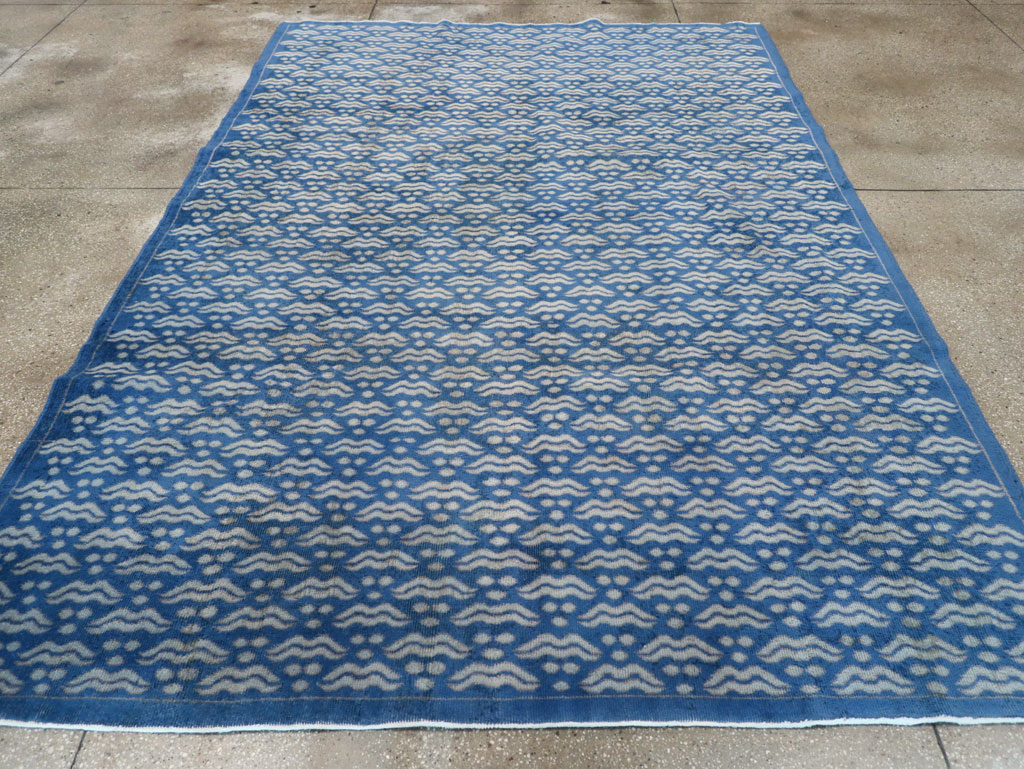 Vintage Turkish Anatolian Small Room Size Carpet, No.30221 - Staging