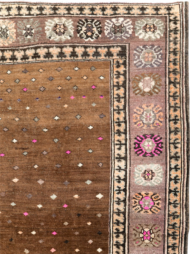 Vintage Anatolian Carpet, No.30238 - Staging