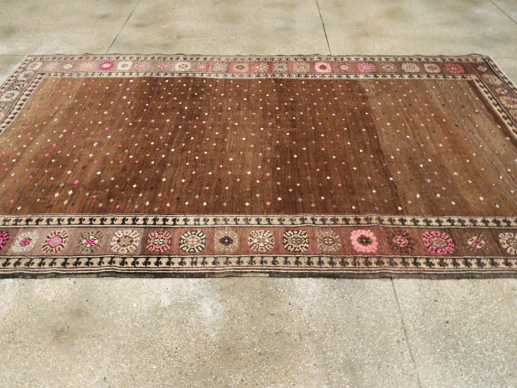 Vintage Anatolian Carpet, No.30238 - Staging