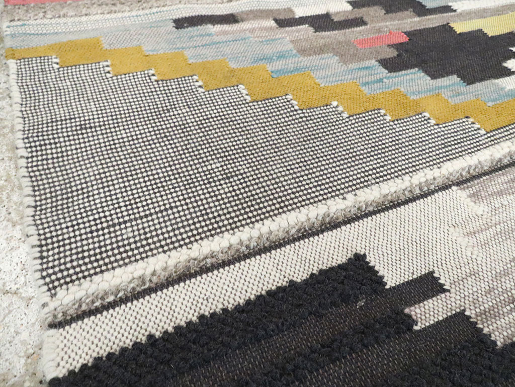 Contemporary Flatweave Kilim, No.30245 - Staging