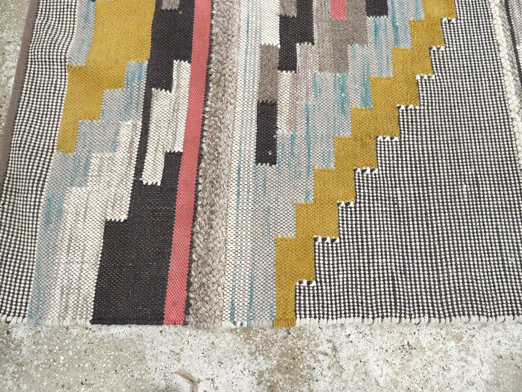 Contemporary Flatweave Kilim, No.30245 - Staging