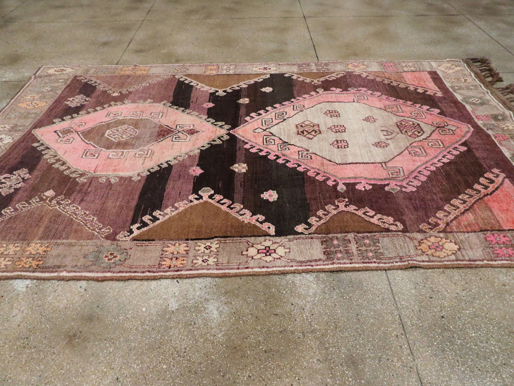 Vintage Anatolian Carpet, No.30257 - Staging
