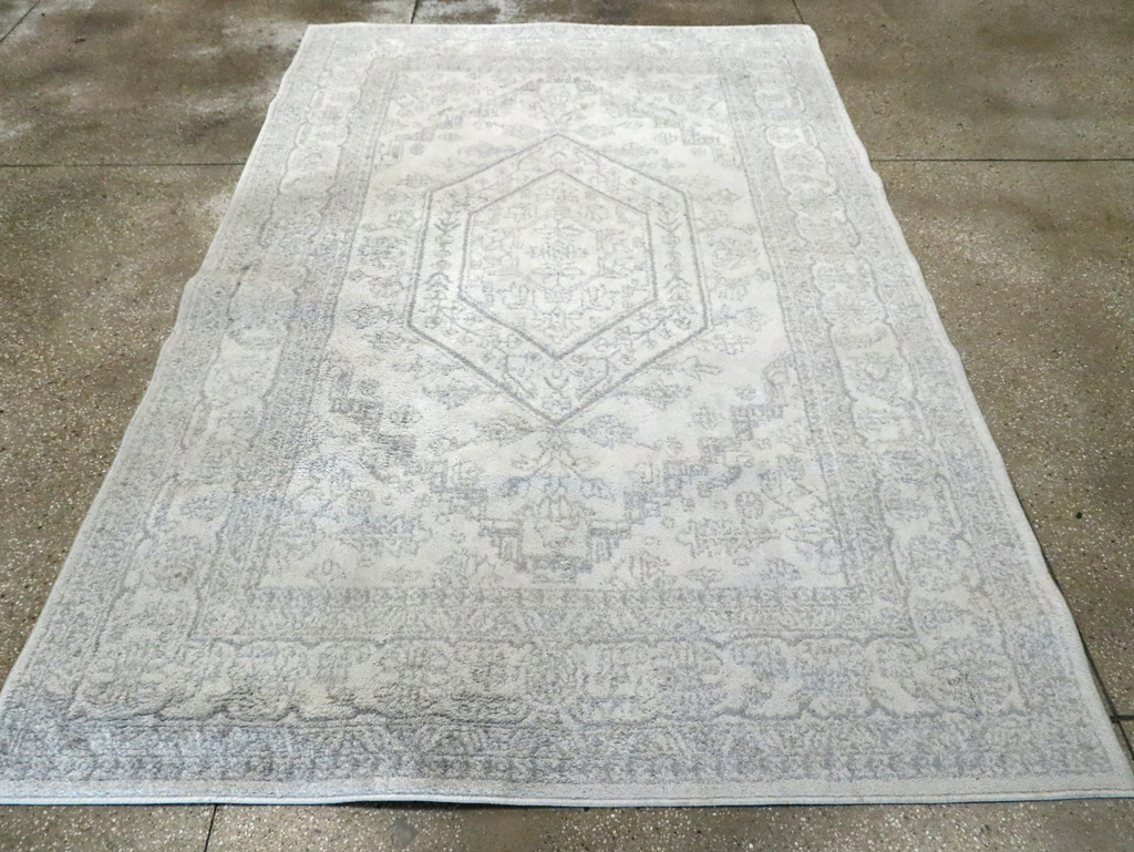 Contemporary Persian Heriz Inspired Turkish Accent Carpet, No.30260 - Staging