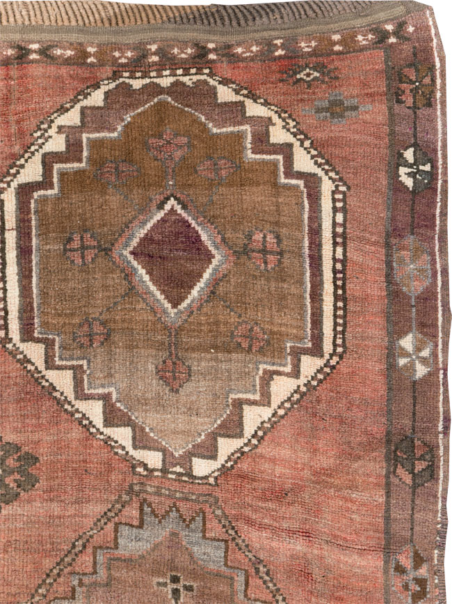 Vintage Anatolian Carpet, No.30263 - Staging