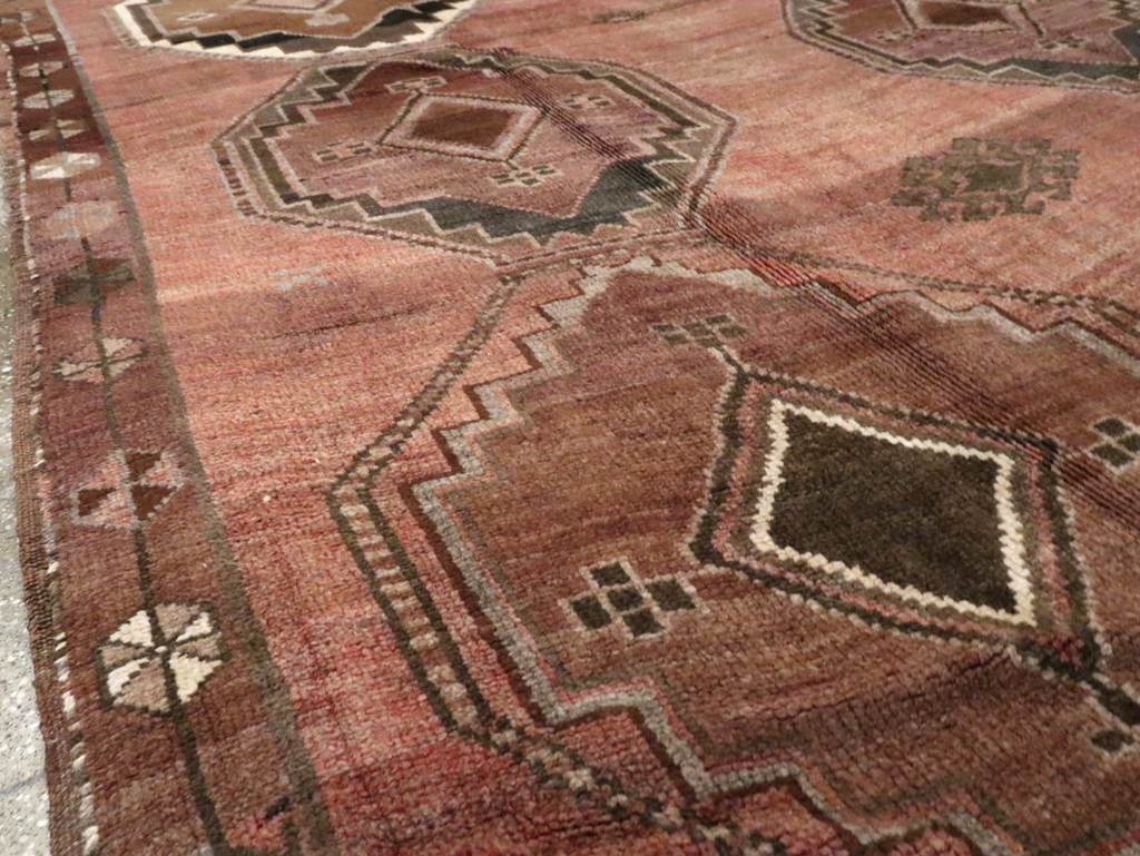 Vintage Anatolian Carpet, No.30263 - Staging