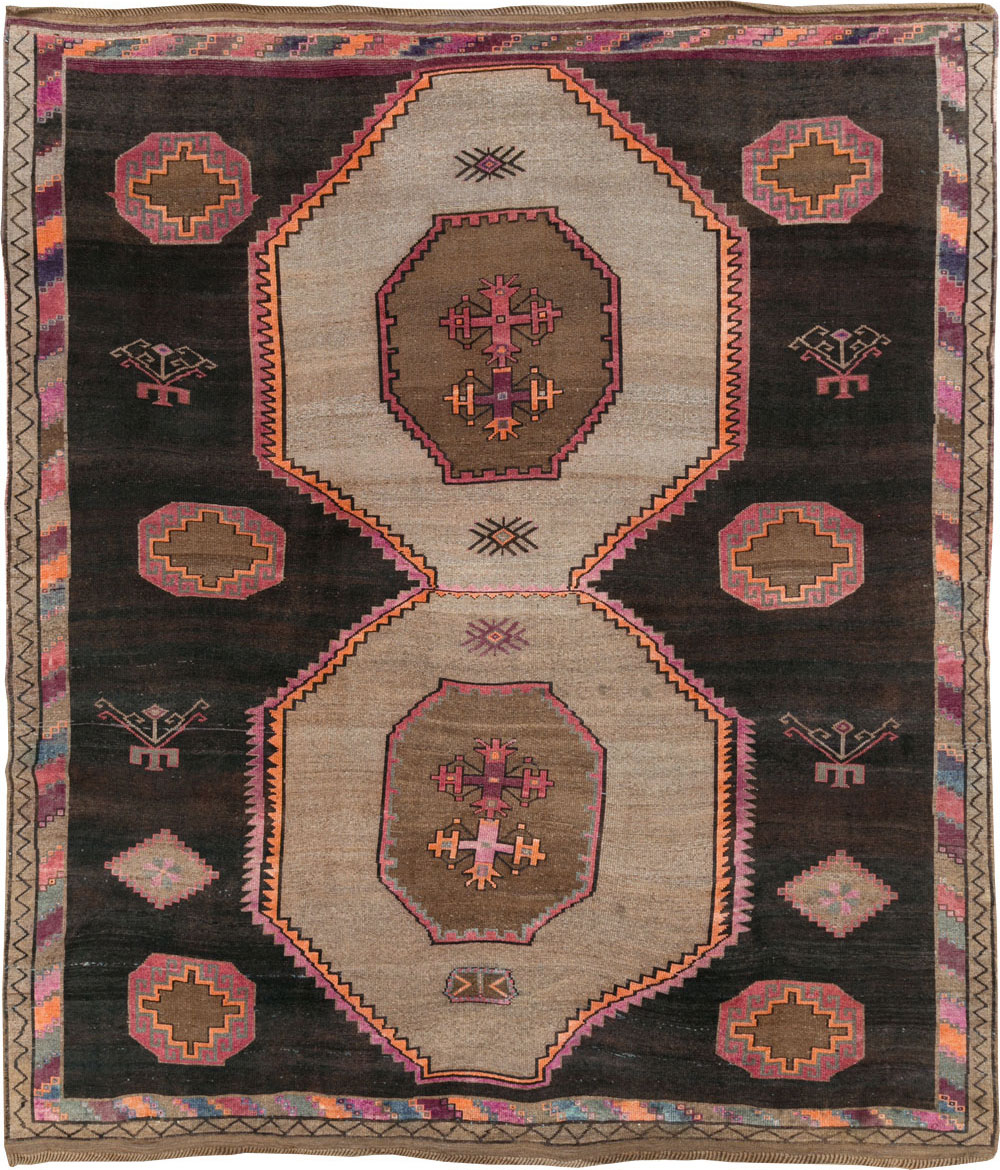 Vintage Turkish Anatolian Carpet, No.30264 - Staging