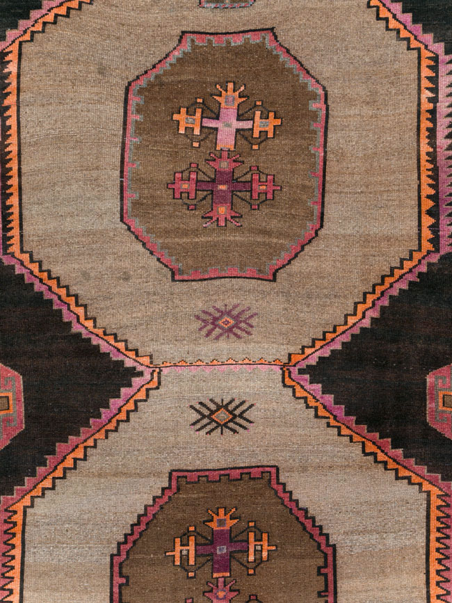 Vintage Turkish Anatolian Carpet, No.30264 - Staging