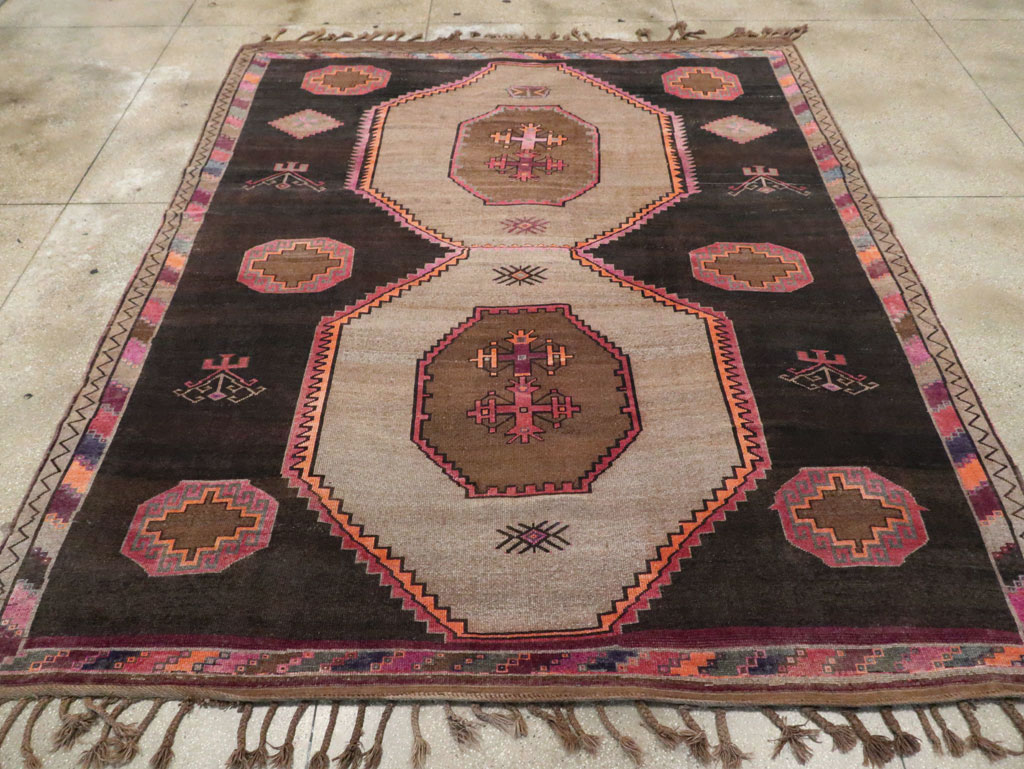 Vintage Turkish Anatolian Carpet, No.30264 - Staging