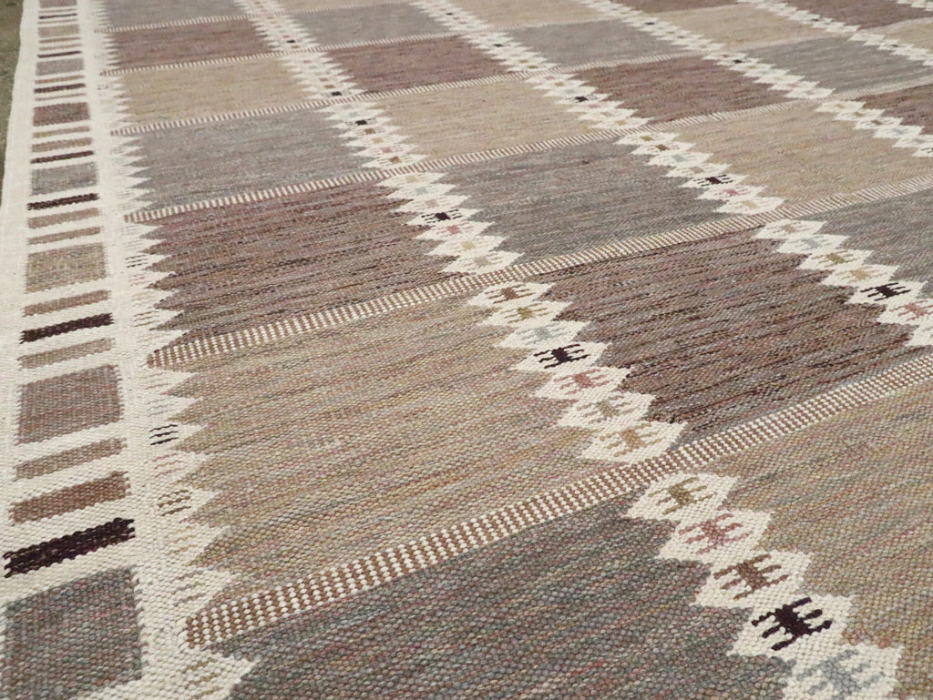 Modern Turkish Flatweave Kilim Oversize Carpet , No.30277 - Staging