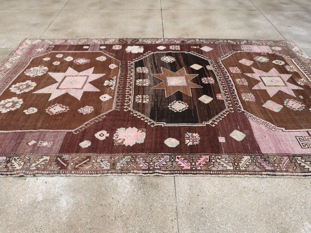 Vintage Turkish Anatolian Room Size Carpet, No.30281 - Staging