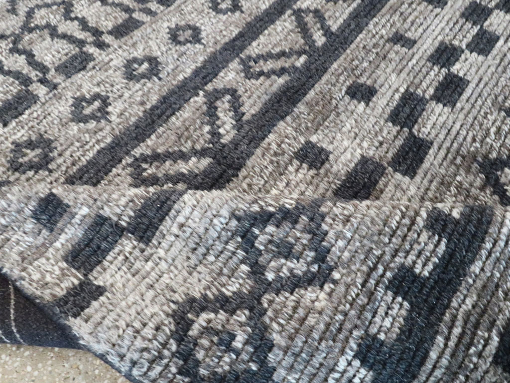 Contemporary Moroccan Inspired Accent Rug, No.30305 - Staging