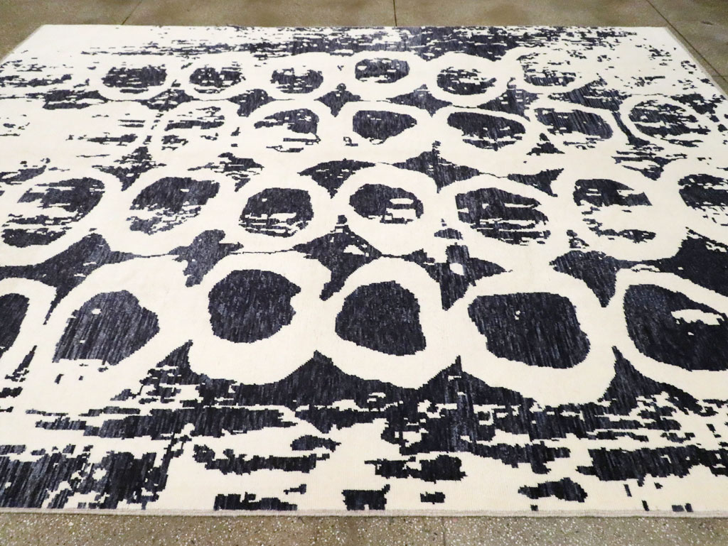 Modern Turkish Carpet, No.30310 - Staging