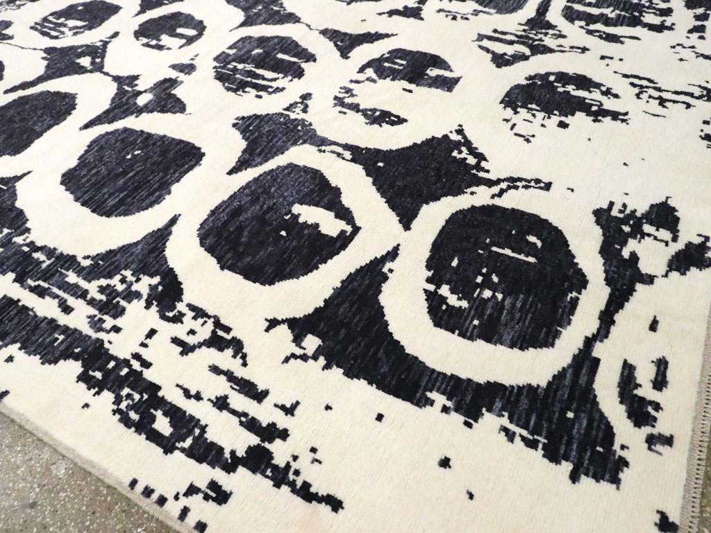 Modern Turkish Carpet, No.30310 - Staging