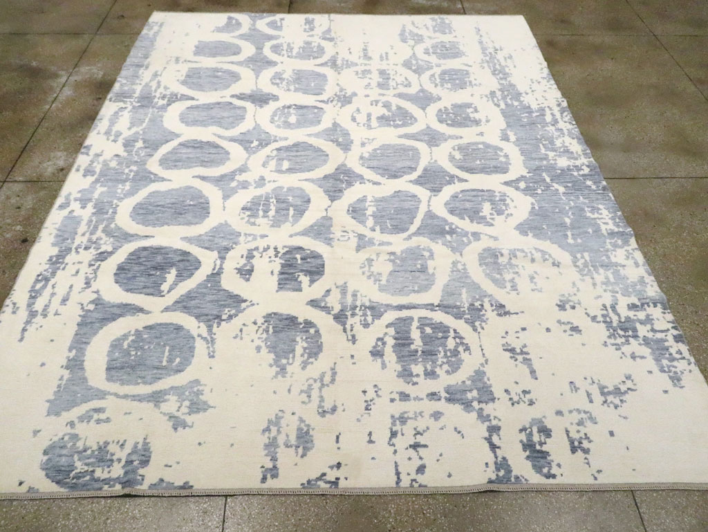 Modern Turkish Room Size Carpet, No.30311 - Staging