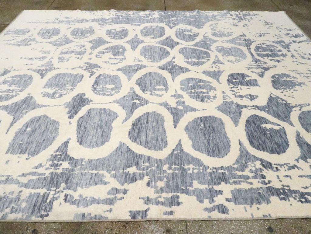 Modern Turkish Room Size Carpet, No.30311 - Staging