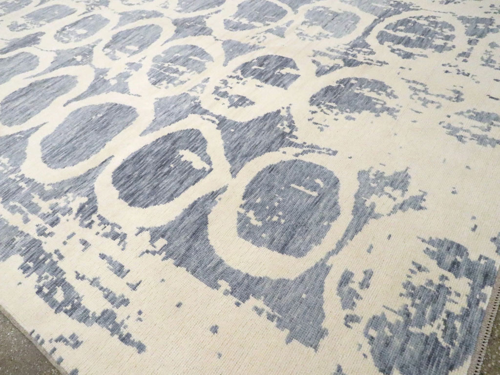 Modern Turkish Room Size Carpet, No.30311 - Staging