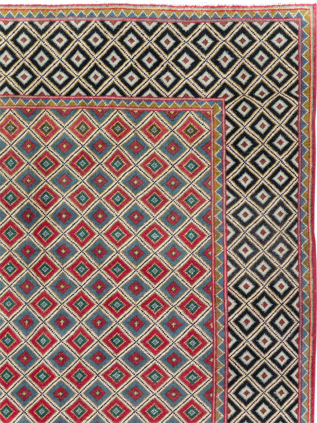 Vintage Persian Quom Small Room Size Carpet, No.30374 - Staging