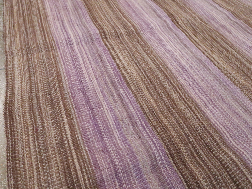 Contemporary Turkish Flatweave Kilim Small Room Size Carpet, No.30382 - Staging