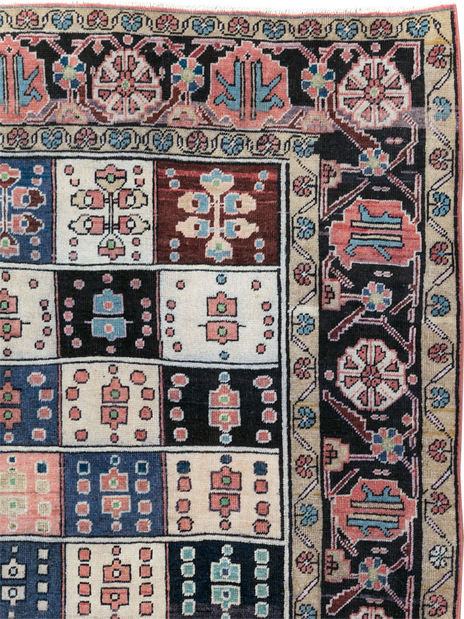 Vintage Persian Veece Small Room Size Carpet, No.30384 - Staging