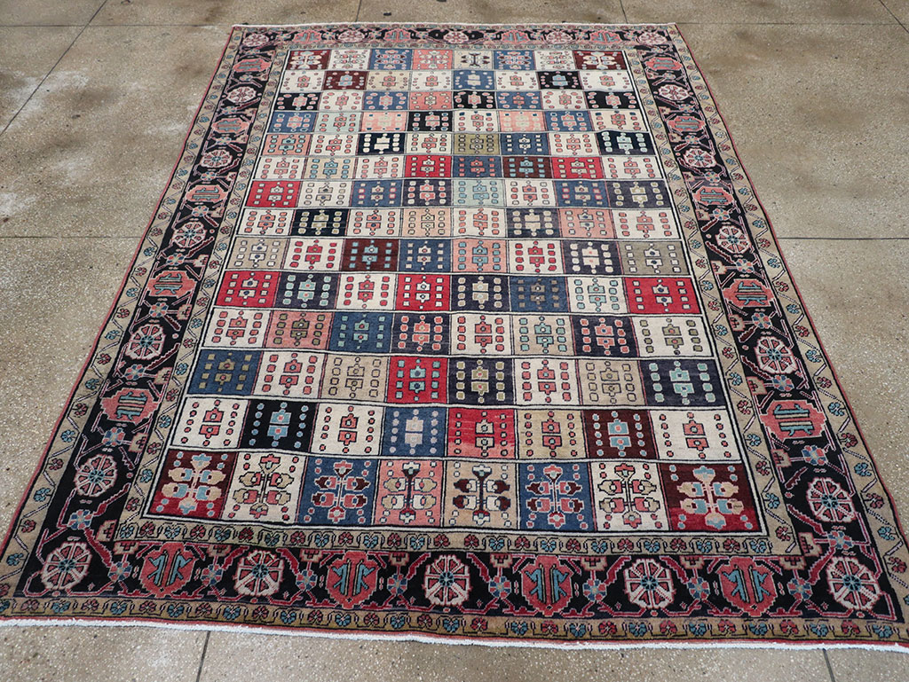 Vintage Persian Veece Small Room Size Carpet, No.30384 - Staging