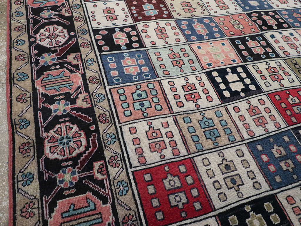 Vintage Persian Veece Small Room Size Carpet, No.30384 - Staging