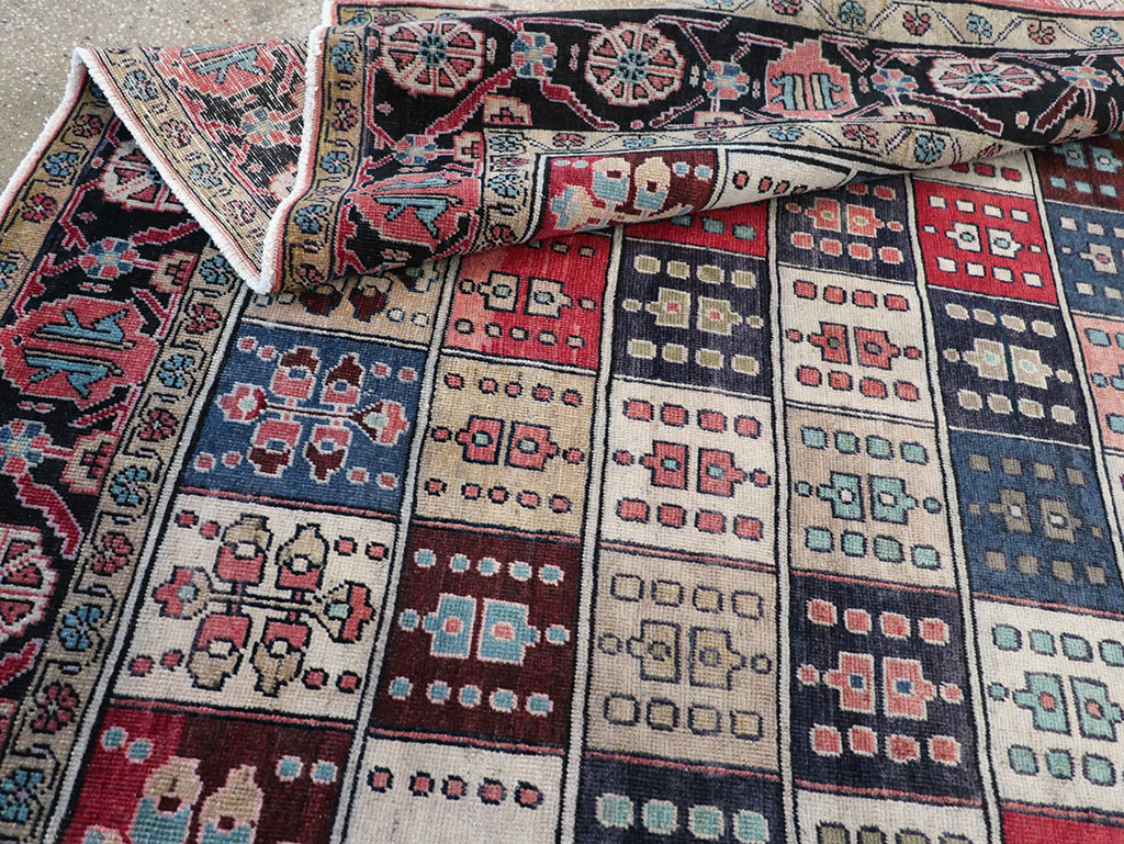 Vintage Persian Veece Small Room Size Carpet, No.30384 - Staging