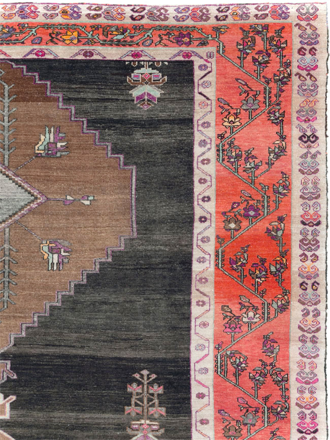 Vintage Anatolian Carpet, No.30392 - Staging