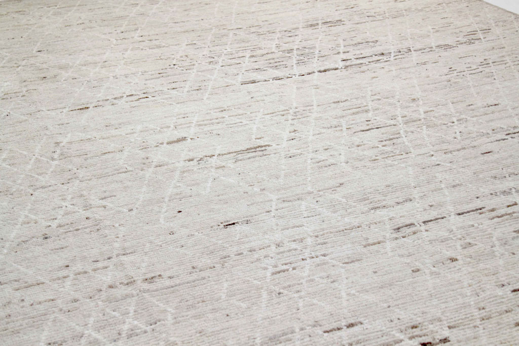 Contemporary Moroccan Room Size Carpet, No.30397 - Staging