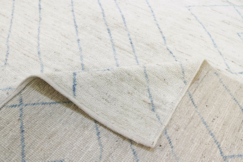 Contemporary Moroccan Room Size Carpet, No.30398 - Staging