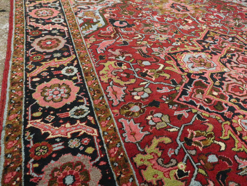 Vintage Persian Heriz Accent Carpet, No.30401 - Staging