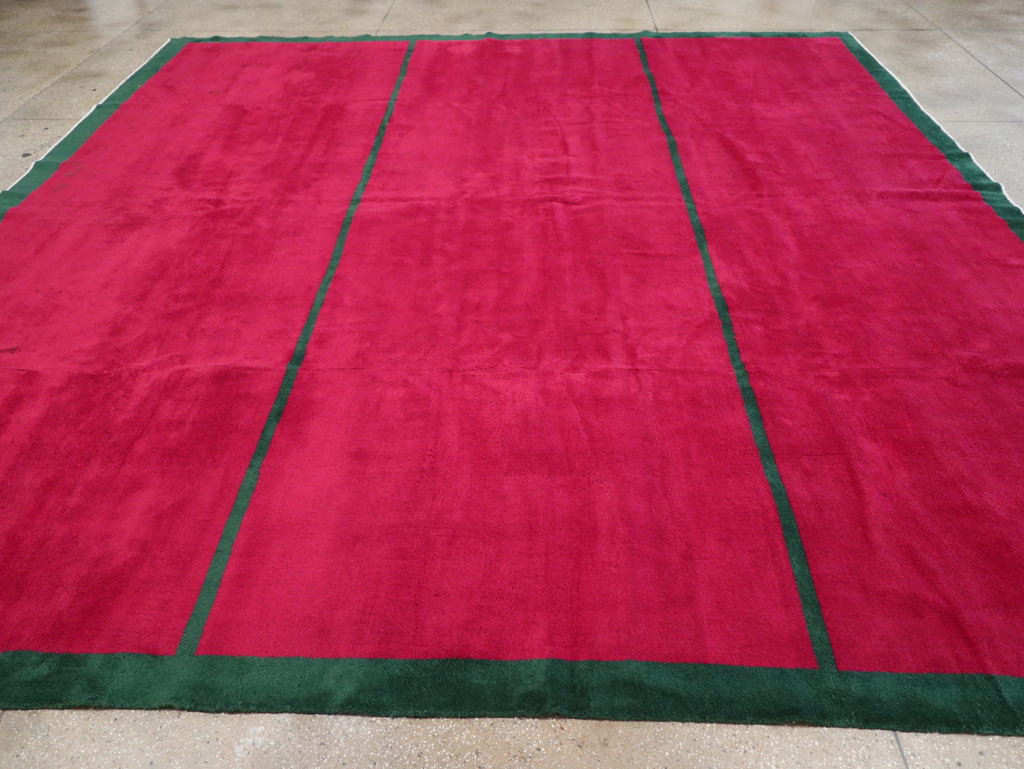 Vintage Anatolian Minimalistic Carpet, No.30403 - Staging
