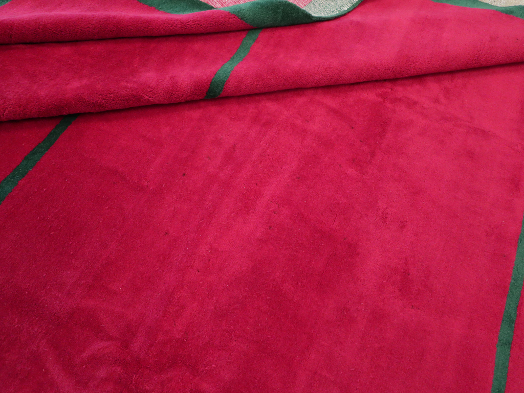 Vintage Anatolian Minimalistic Carpet, No.30403 - Staging