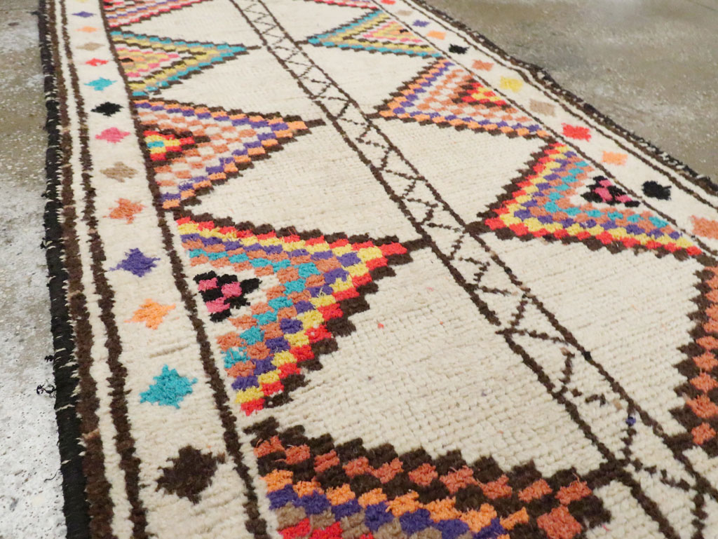 Vintage Anatolian Runner, No.30410 - Staging