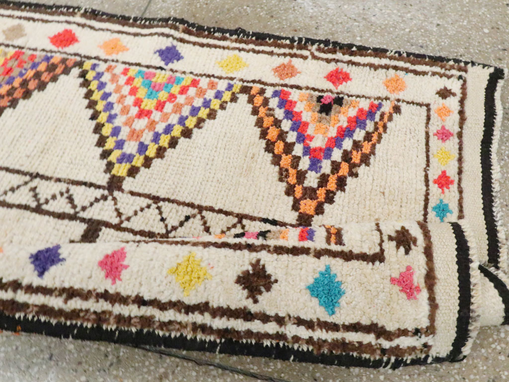 Vintage Anatolian Runner, No.30410 - Staging