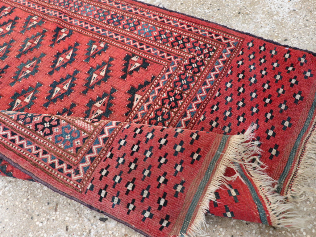 Vintage Central Asian Turkoman Tribal Throw Rug, No.30417 - Staging