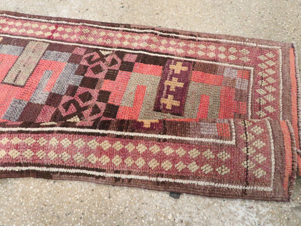 Vintage Anatolian Runner, No.30425 - Staging
