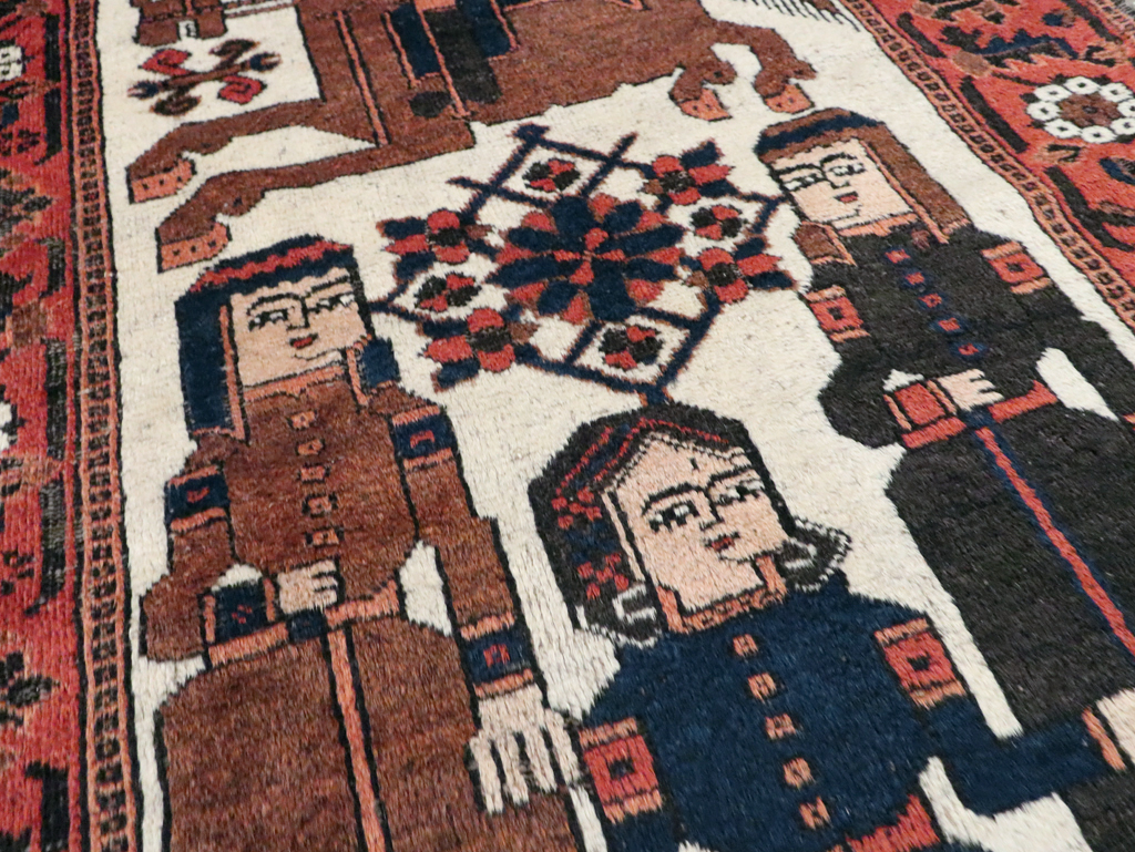 Vintage Pictorial Bakhtiari Rug, No.30427 - Staging