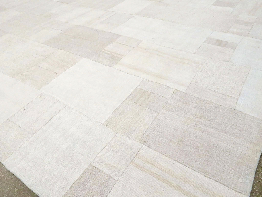 Contemporary Turkish  Room Size  Flatweave Kilim, No.30428 - Staging