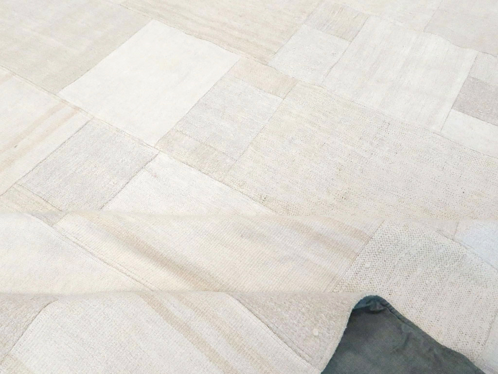 Contemporary Turkish  Room Size  Flatweave Kilim, No.30428 - Staging