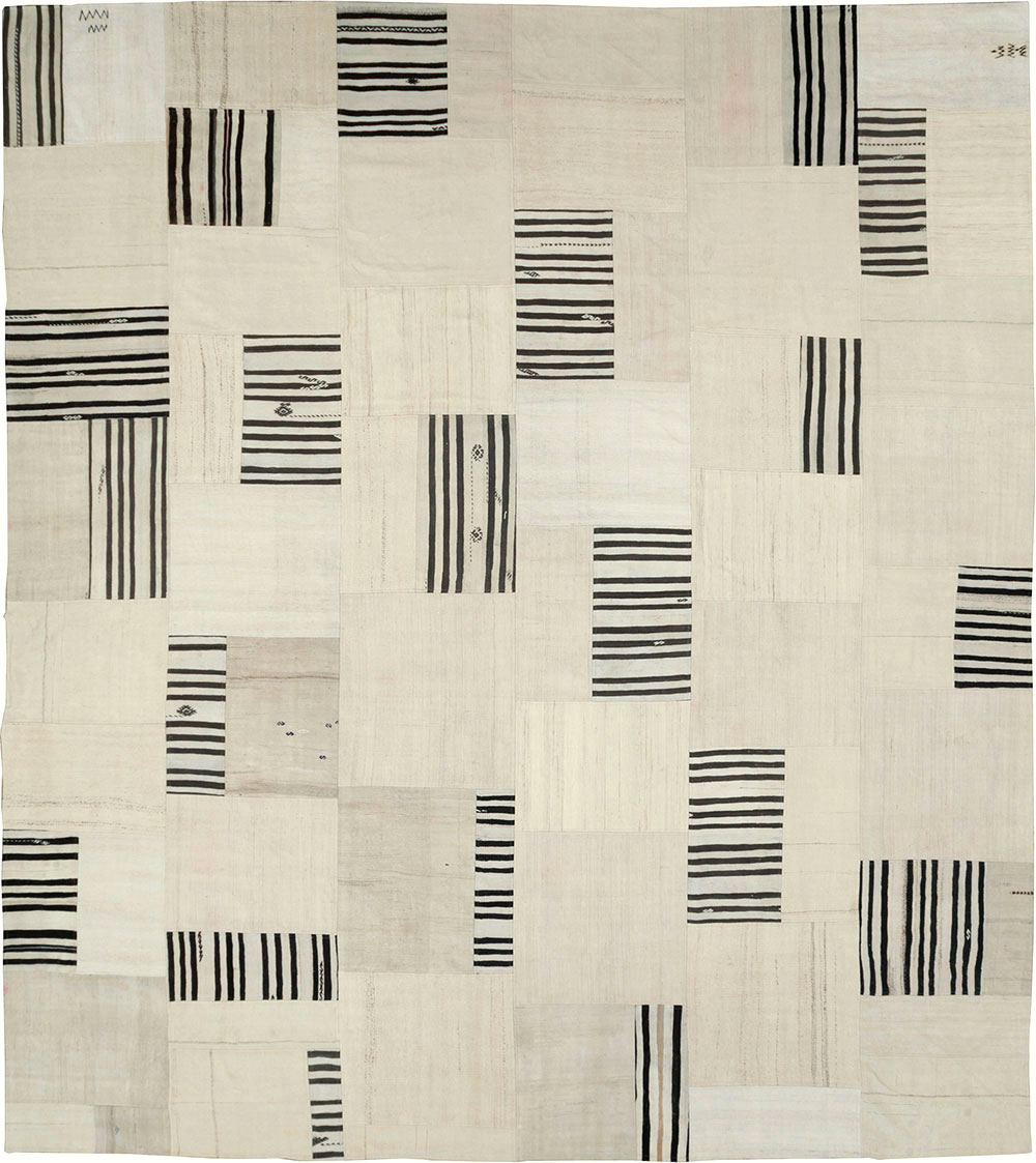 Contemporary Turkish Flatweave Kilim, No.30434 - Staging