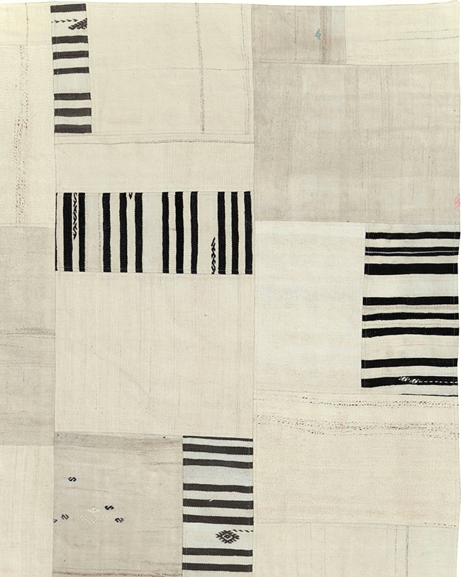 Contemporary Turkish Flatweave Kilim, No.30434 - Staging