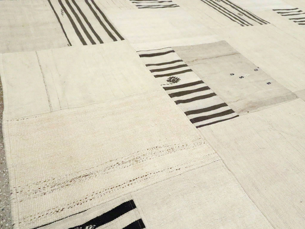 Contemporary Turkish Flatweave Kilim, No.30434 - Staging