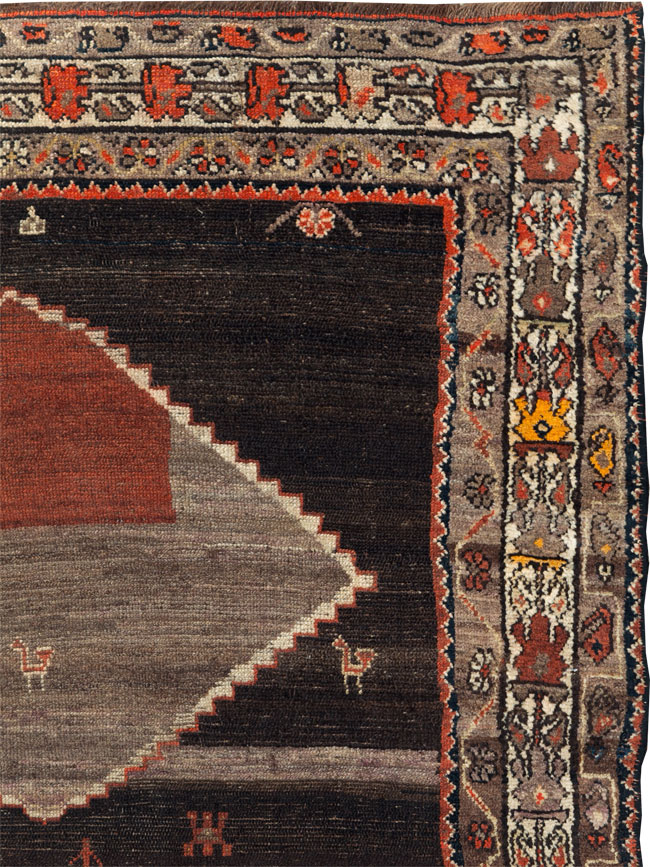 Antique Persian Hamadan Accent Rug, No.30439 - Staging