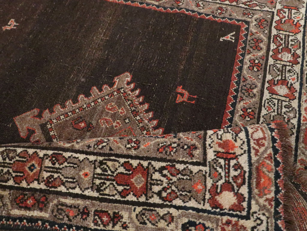 Antique Persian Hamadan Accent Rug, No.30439 - Staging
