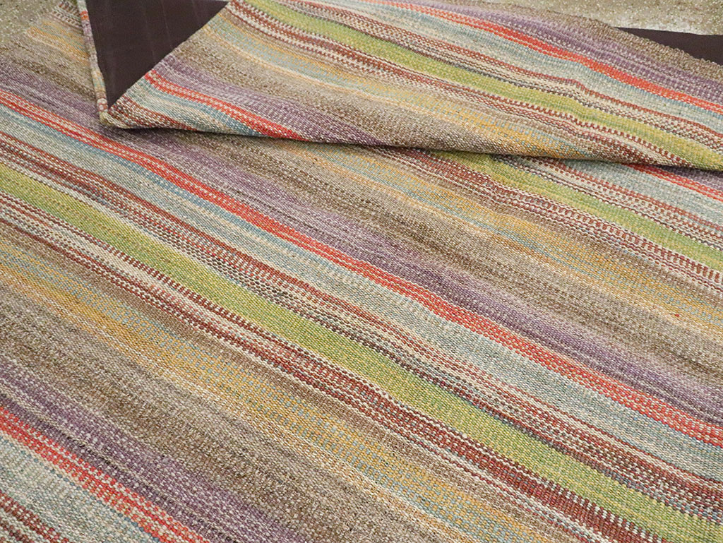 Modern Turkish Flatweave Kilim Room Size Carpet, No.30450 - Staging