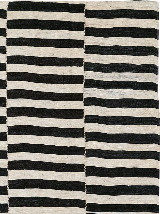 Modern Persian Flatweave Kilim Gallery Carpet, No.30455 - Staging