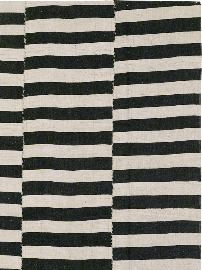 Modern Persian Flatweave Kilim Room Size Carpet, No.30456 - Staging