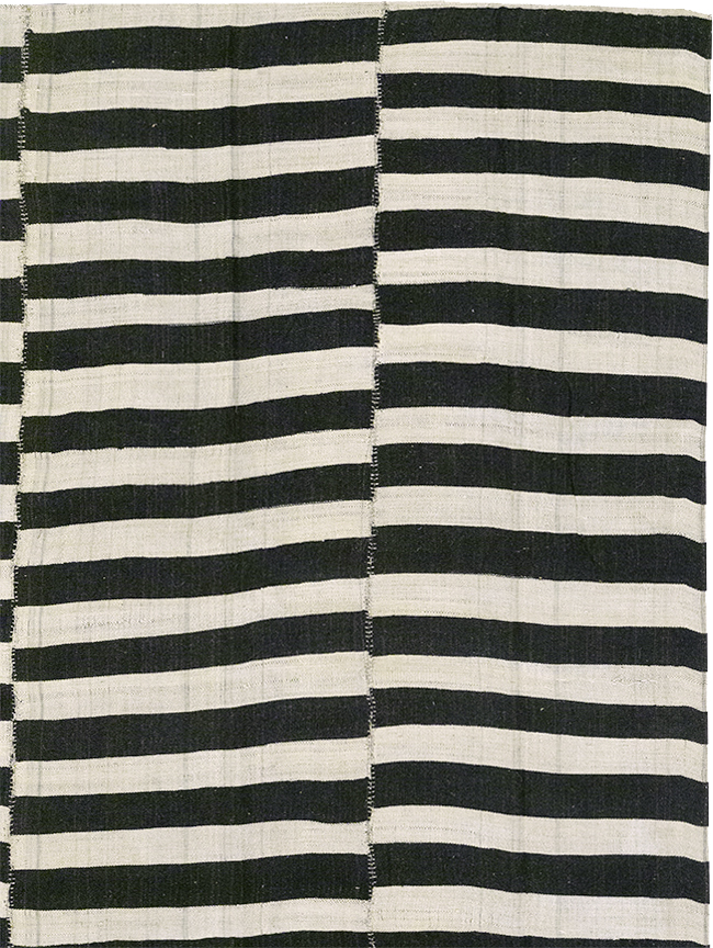 Vintage Persian Flatweave Kilim Room Size Carpet, No.30459 - Staging