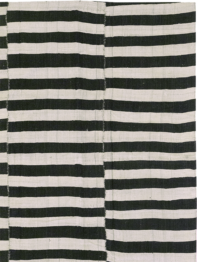 Vintage Persian Flatweave Kilim Room Size Carpet, No.30459 - Staging